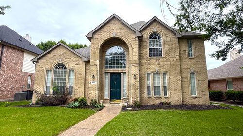 1423 Cool Springs Dr, Allen, TX, 75013-3453 | Card Image