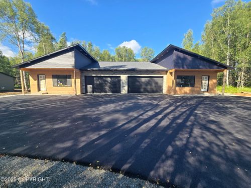 7467 N Paw St, Wasilla, AK, 99654 | Card Image