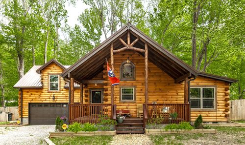 111 Guill Ln, Cottontown, TN, 37048-5020 | Card Image