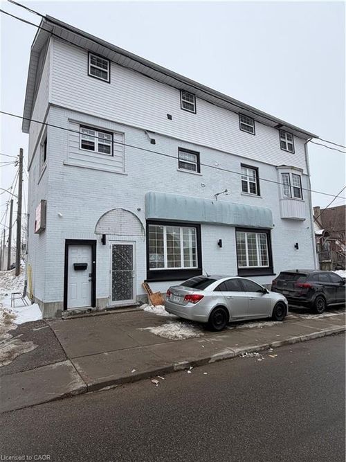 a-17 Broadway St, Woodstock, ON, N4S2Z8 | Card Image