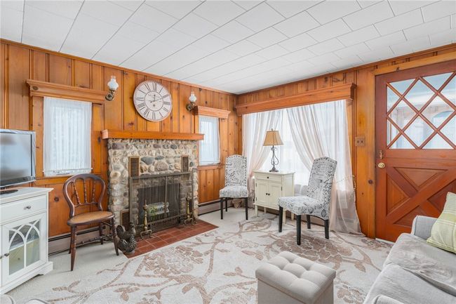 61 Everett Ave, House other with 2 bedrooms, 1 bathrooms and 2 parking in Bristol RI | Image 9