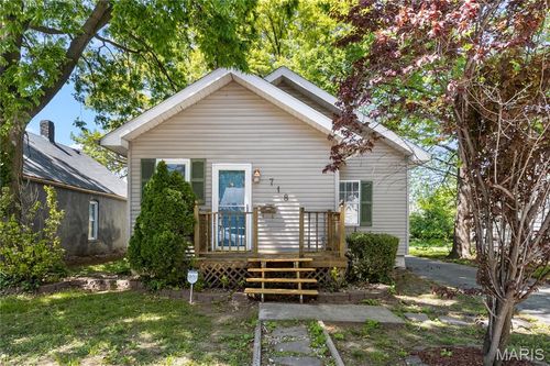 718 Condit Street, Wood River, IL, 62095 | Card Image