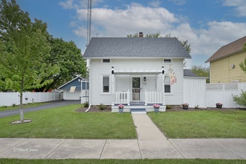 9805 Illinois St, Hebron, IL, 60034-8900 | Card Image