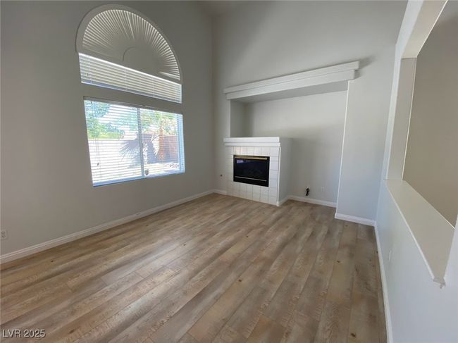 808 Midpride St, House other with 3 bedrooms, 3 bathrooms and null parking in Las Vegas NV | Image 4