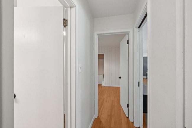 32-web-or-mls-Como Ave-1106-032.jpg | Image 23