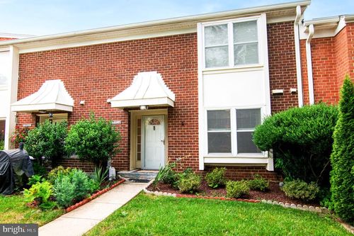 3704 Persimmon Cir, FAIRFAX, VA, 22031-4118 | Card Image