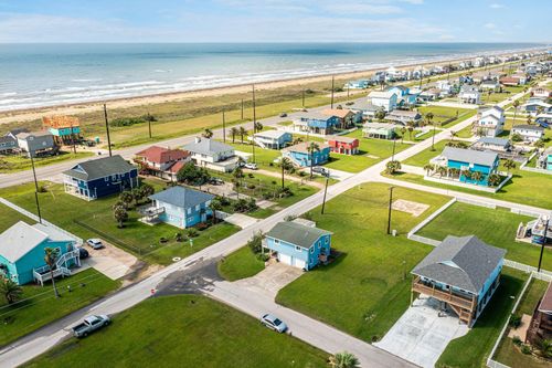4222 Mason Dr, Galveston, TX, 77554 | Card Image