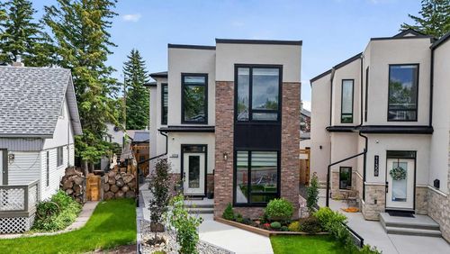 1135a Regent Cres Ne, Calgary, AB, T2E5J6 | Card Image