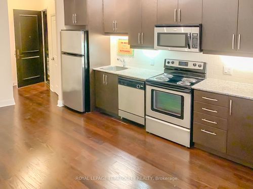 311-1 Scott St, Toronto, ON, M5E1A1 | Card Image