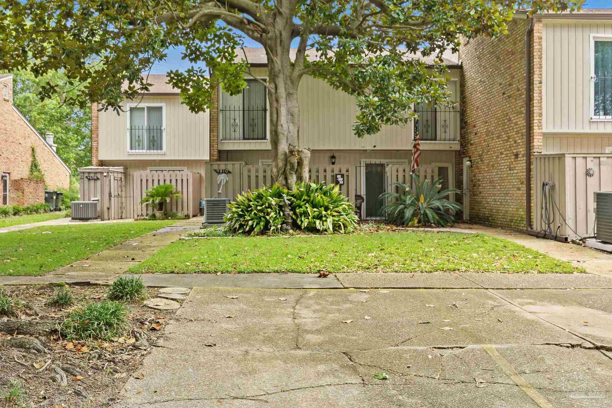 Huron Dr, Pensacola, FL 32507