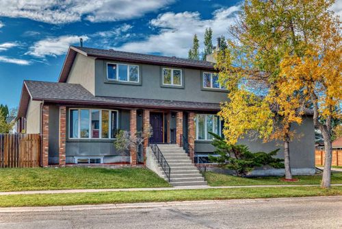 7 Berkshire Rd Nw, Calgary, AB, T3K2A1 | Card Image