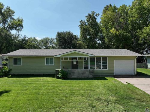 117 Main St, Rossville, KS, 66533-9618 | Card Image