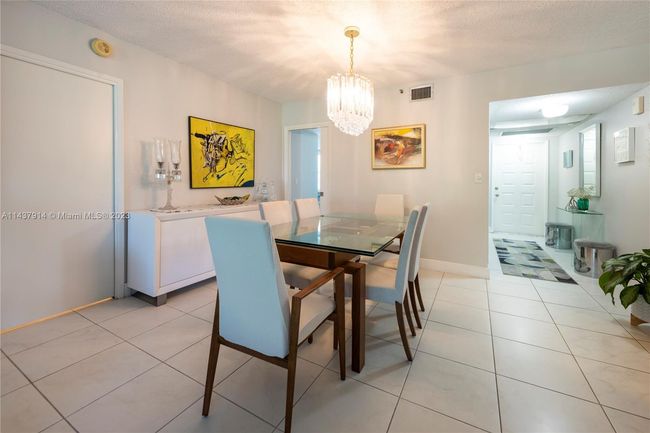 APT-202 - 625 Oaks Dr, Condo with 3 bedrooms, 3 bathrooms and null parking in Pompano Beach FL | Image 16