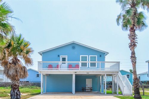 641 Dolphin Cir, Port Aransas, TX, 78373-5400 | Card Image