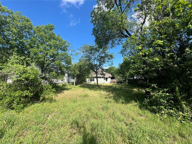View of yard | Image 9