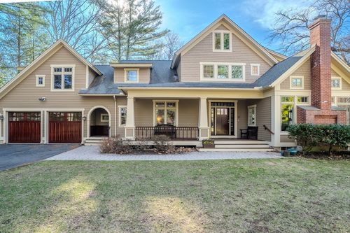 60 Red Gate Ln, Amherst, MA, 01002-1819 | Card Image