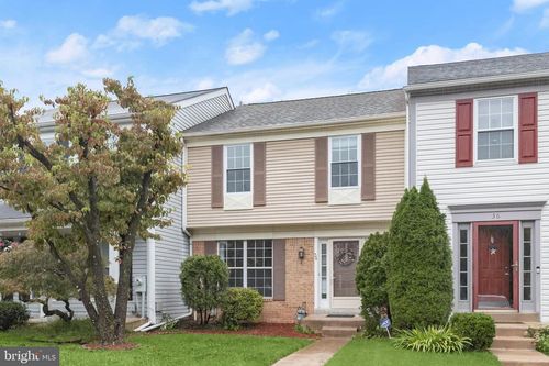 38 Battersea Bridge Ct, LUTHERVILLE TIMONIUM, MD, 21093-3900 | Card Image