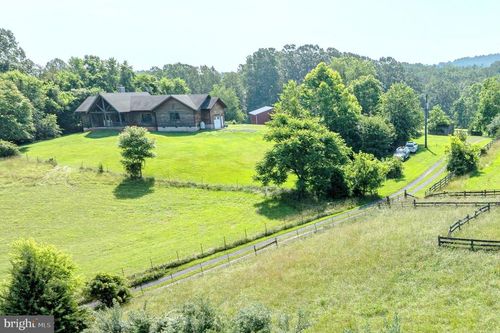 2250 Emerald Hill Rd, SPERRYVILLE, VA, 22740-1700 | Card Image