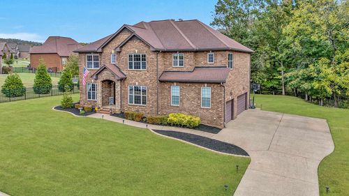 209 Amana Dr, Lebanon, TN, 37087-1435 | Card Image