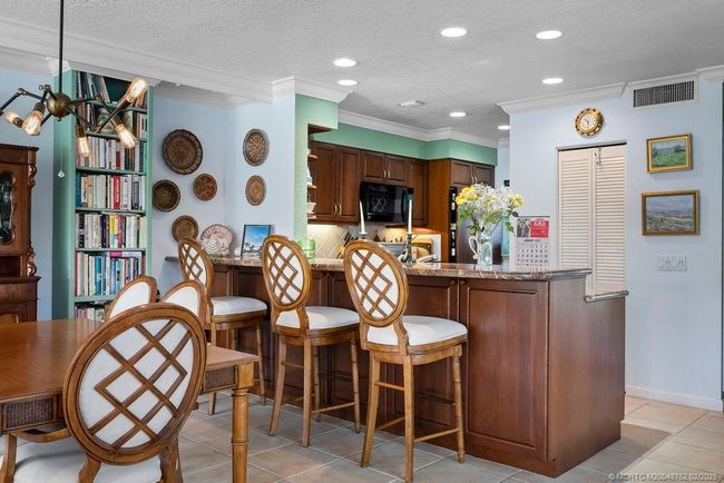 APT-16 - 3901 Saint Lucie Blvd, Condo with 2 bedrooms, 3 bathrooms and 1 parking in Stuart FL | Image 10