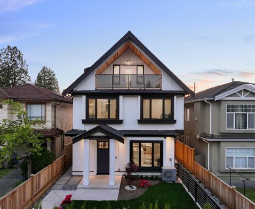 2-1259 Renfrew St, Vancouver, BC, V5K4C2 | Card Image