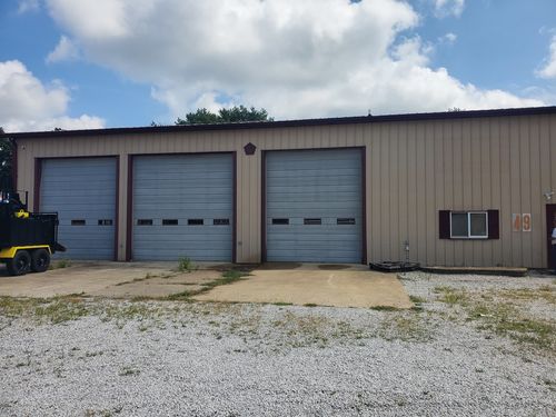 205 S Main St, Homer, IL, 61849-1315 | Card Image