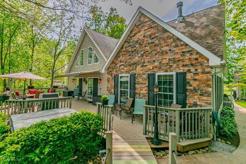 1055 Lode Star Dr, Roaming Shores, OH, 44085-9771 | Card Image