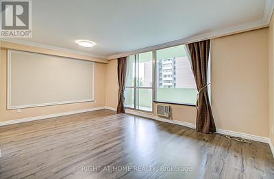 419 - 1 Massey Sq, Condo with 1 bedrooms, 1 bathrooms and 1 parking in East York ON | Image 3