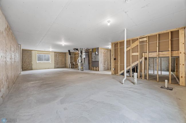 Photos of Previous Model | Image 41