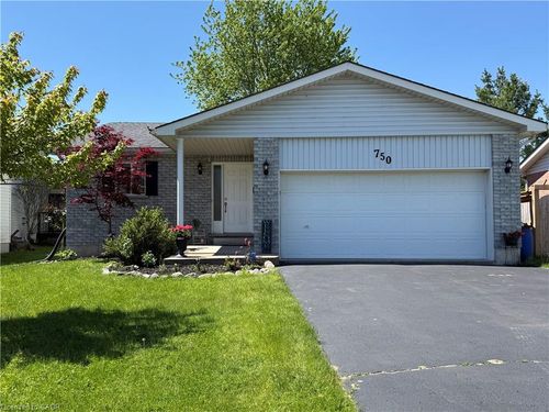 750 Lavery St W, Listowel, ON, N4W3T4 | Card Image