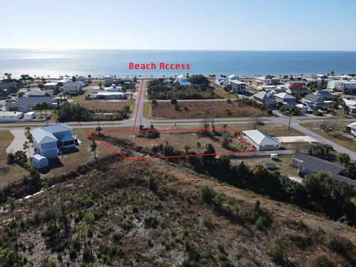 180 Florida Ave, Mexico Beach, FL, 32456-9576 | Card Image