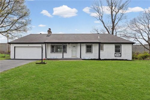 11905 E 41st Street S, Independence, MO, 64052 | Card Image