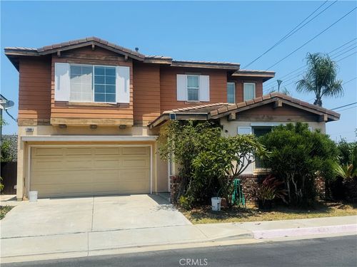 7999 Stepping Stone Cir, Stanton, CA, 90680-4054 | Card Image