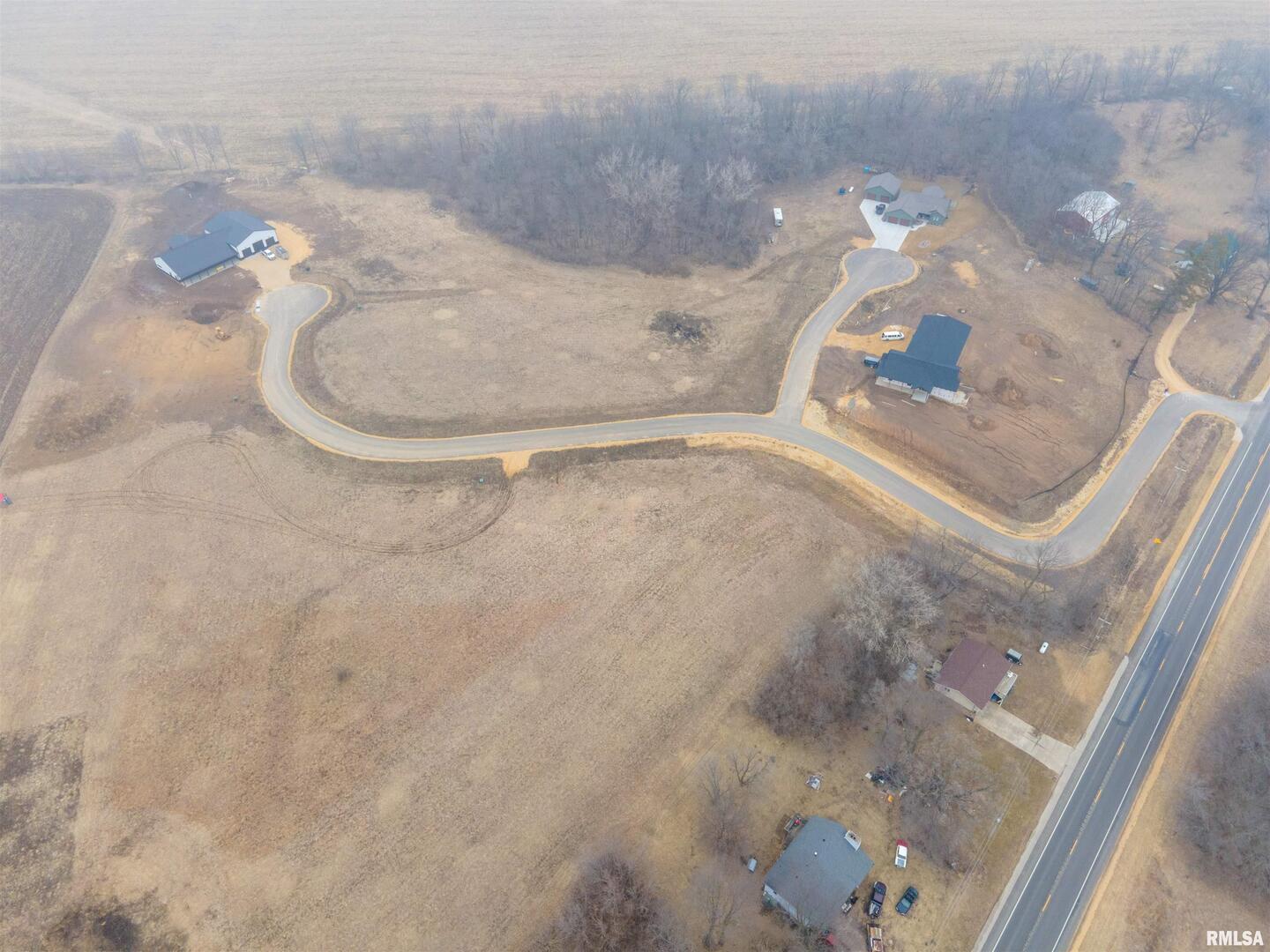 Land in Camanche 4