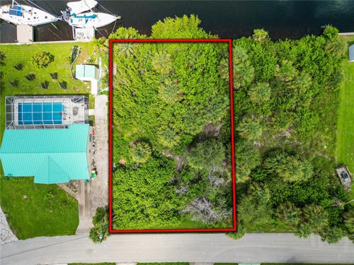 18326 Van Nuys Cir, Port Charlotte, FL, 33948-9500 | Card Image