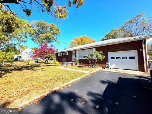 425 Oak Avenue, WEST BERLIN, NJ, 08091 | Card Image