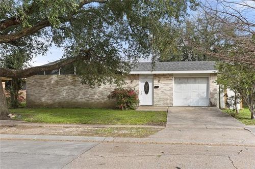 525 Farmington Pl, Gretna, LA, 70056-4020 | Card Image