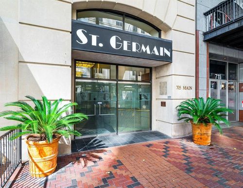 unit-302-705 Main St, Houston, TX, 77002-3304 | Card Image