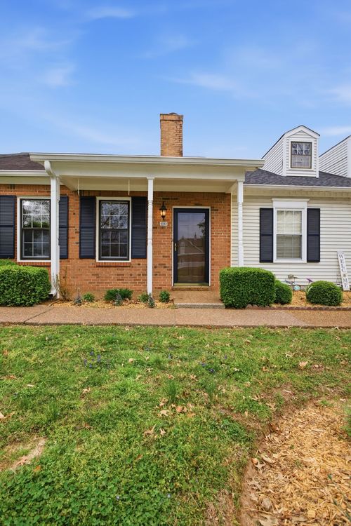 2043 Union Pl, Columbia, TN, 38401-5169 | Card Image