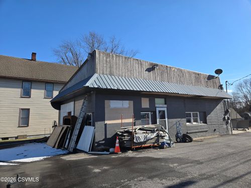 228 Broad St, West Milton, PA, 17886-8009 | Card Image