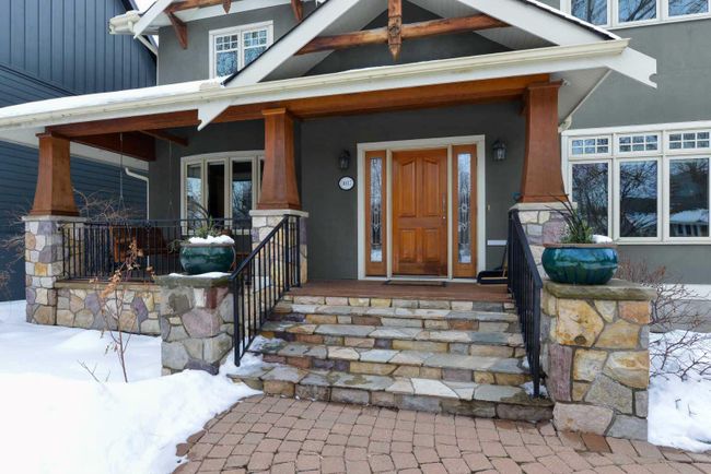 3017 3 Street Sw, Home with 4 bedrooms, 2 bathrooms and 2 parking in Calgary AB | Image 2