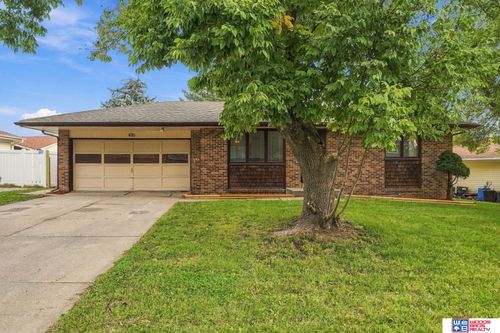 420 Oregon Trl, Lincoln, NE, 68521-3245 | Card Image