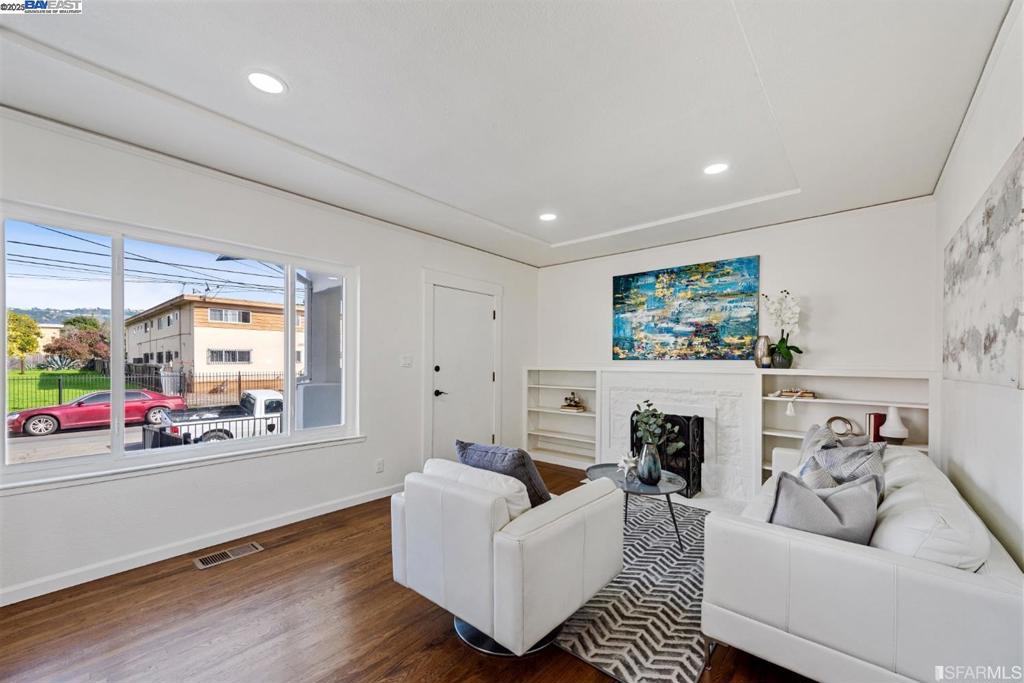 Residential in Oakland 2