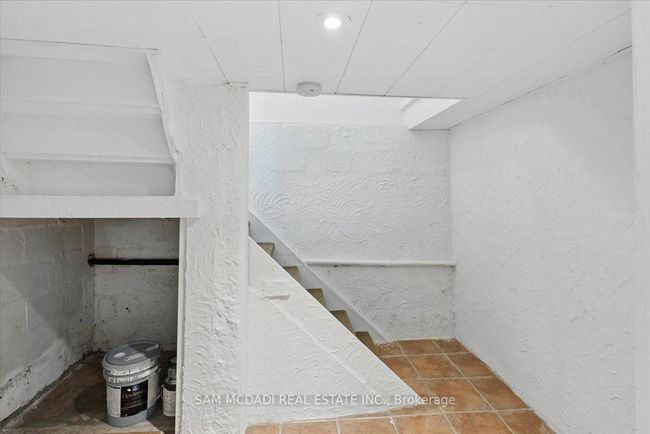 62 Maple Ave S, House other with 3 bedrooms, 3 bathrooms and 3 parking in Mississauga ON | Image 26