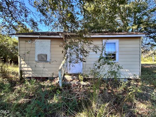 523 3rd St, Vanceboro, NC, 28586-7681 | Card Image