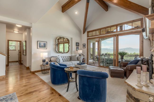 1085 Links Dr, House other with 6 bedrooms, 6 bathrooms and 2 parking in Midway UT | Image 12