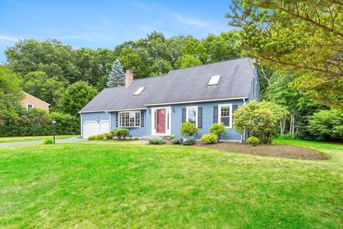 8 Donato Dr, Franklin, MA, 02038-2751 | Card Image