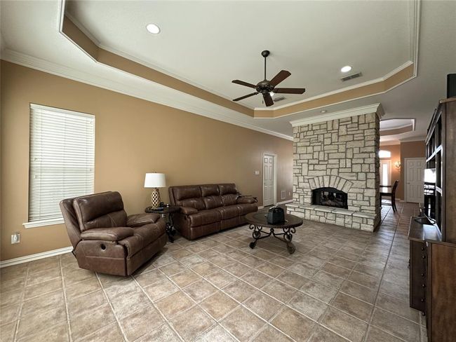 253 County Road 3527, House other with 3 bedrooms, 2 bathrooms and null parking in Bullard TX | Image 34
