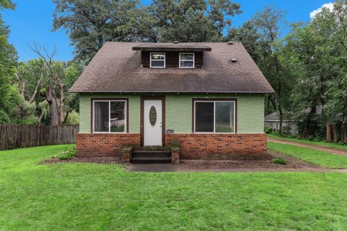 1030 Griffin Ave, Mahtomedi, MN, 55115-1510 | Card Image