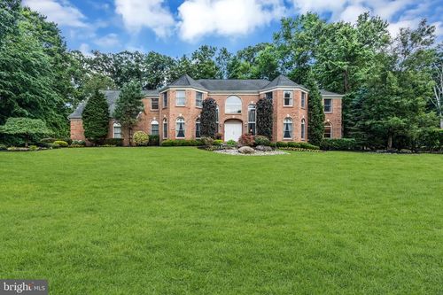 15 Harmony Ln, Monmouth Junction, NJ, 08852-2813 | Card Image
